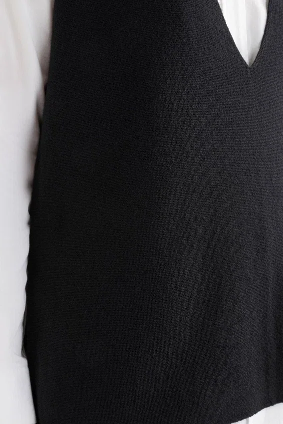 Alin Knit Vest Alin Knit Vest