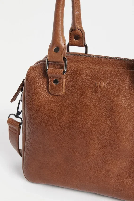 Arta Crossbody Bag Arta Crossbody Bag