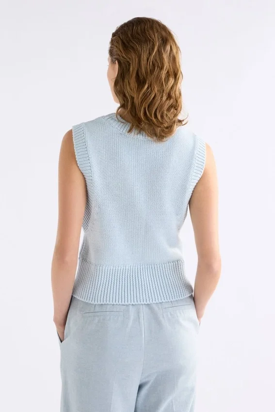 Mikkel Vest Pearl Blue Mikkel Vest Pearl Blue
