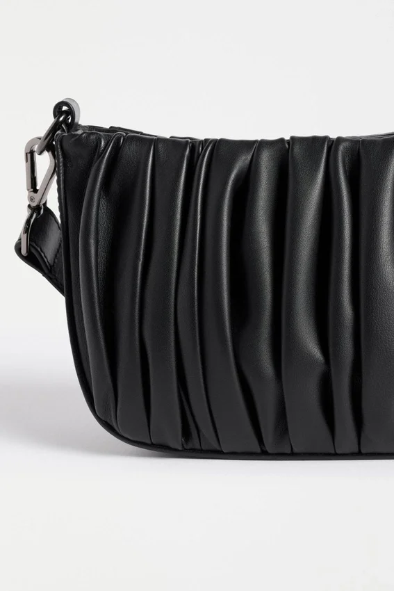 Niila Crossbody Bag Niila Crossbody Bag