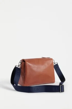 Veni Crossbody Bag Veni Crossbody Bag
