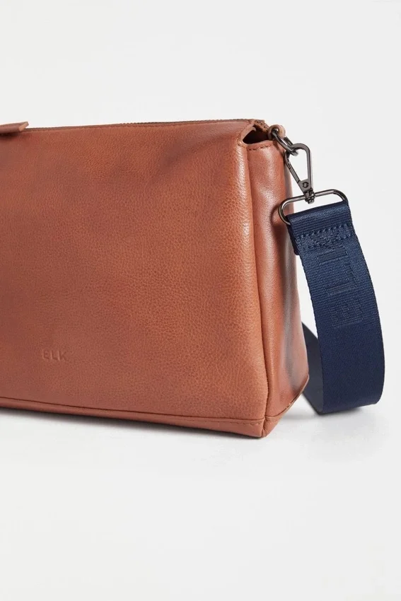 Veni Crossbody Bag Veni Crossbody Bag